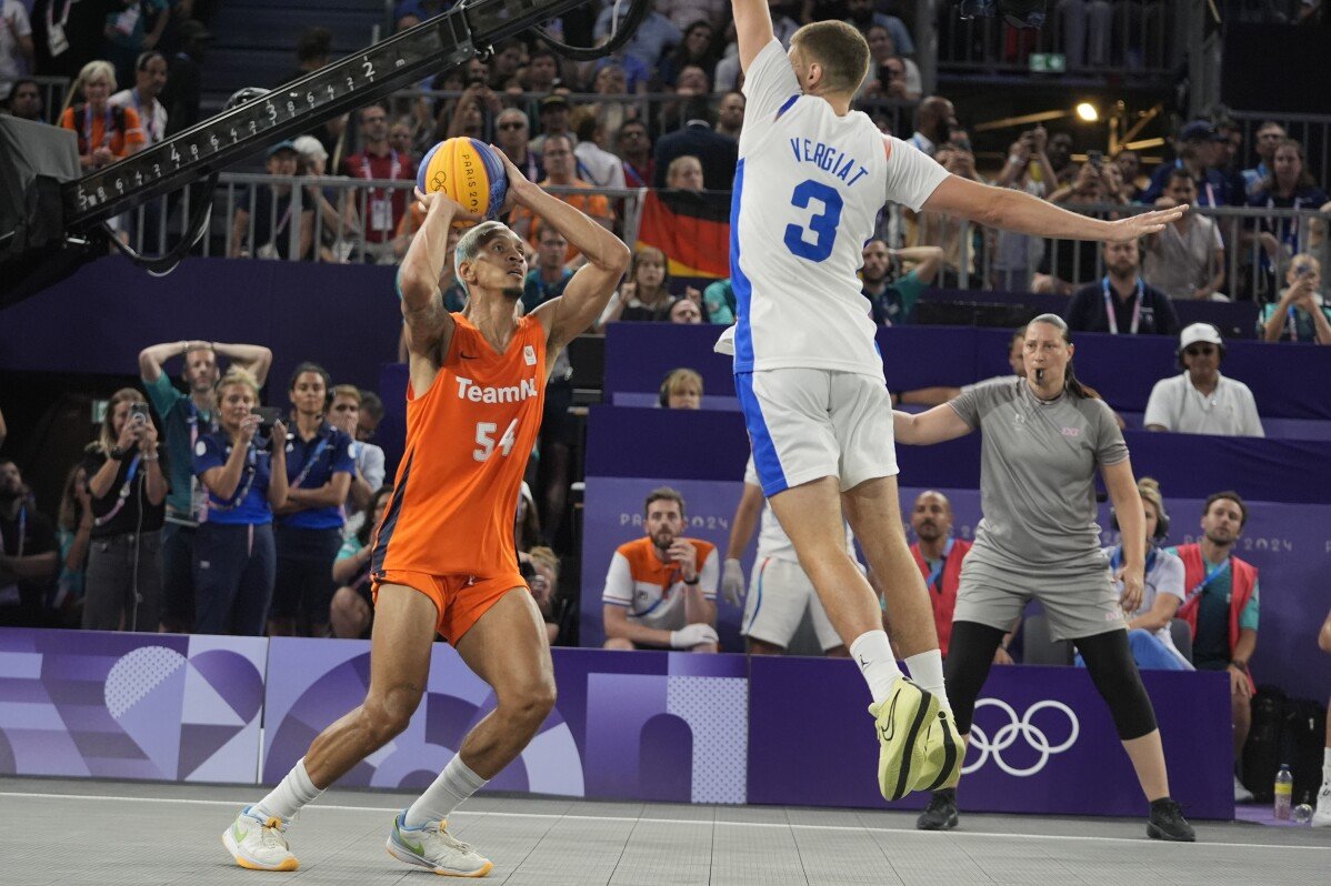 Worthy de Jong's 2 en prolongation soulève les Pays-Bas face à la France pour remporter l'or en 3x3 hommes aux Jeux de Paris